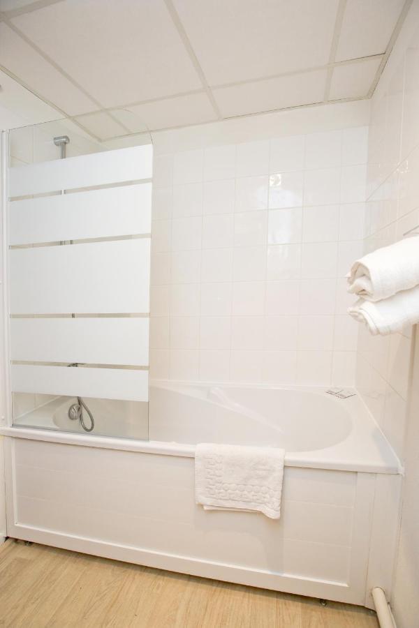 Grand Studio Avec Climatisation, Balcon Proche Gare Centre Ville لورد المظهر الخارجي الصورة
